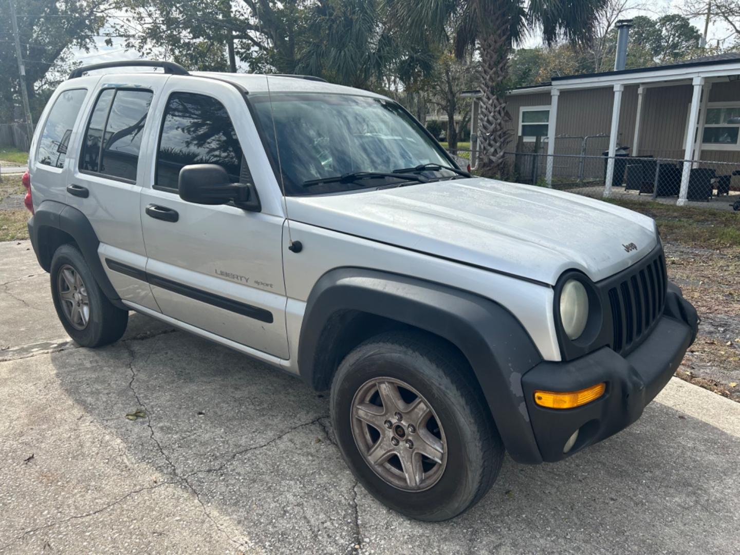 2003 Jeep Liberty (1J4GL48K33W) , located at 1758 Cassat Ave., Jacksonville, FL, 32210, (904) 384-2799, 30.286720, -81.730652 - *****$1500.00 PLUS TAX, TAG, AND TITLE*****CASH SPECIAL*****2003 JEEP LIBERTY 4X4***** 219,037 MILES ICE COLD AIR CONDITIONING 4-DOOR AUTOMATIC TRANSMISSION REMOTE KEYLESS ENTRY CALL BEFORE IT'S SOLD @ 904-384-2799 - Photo#2